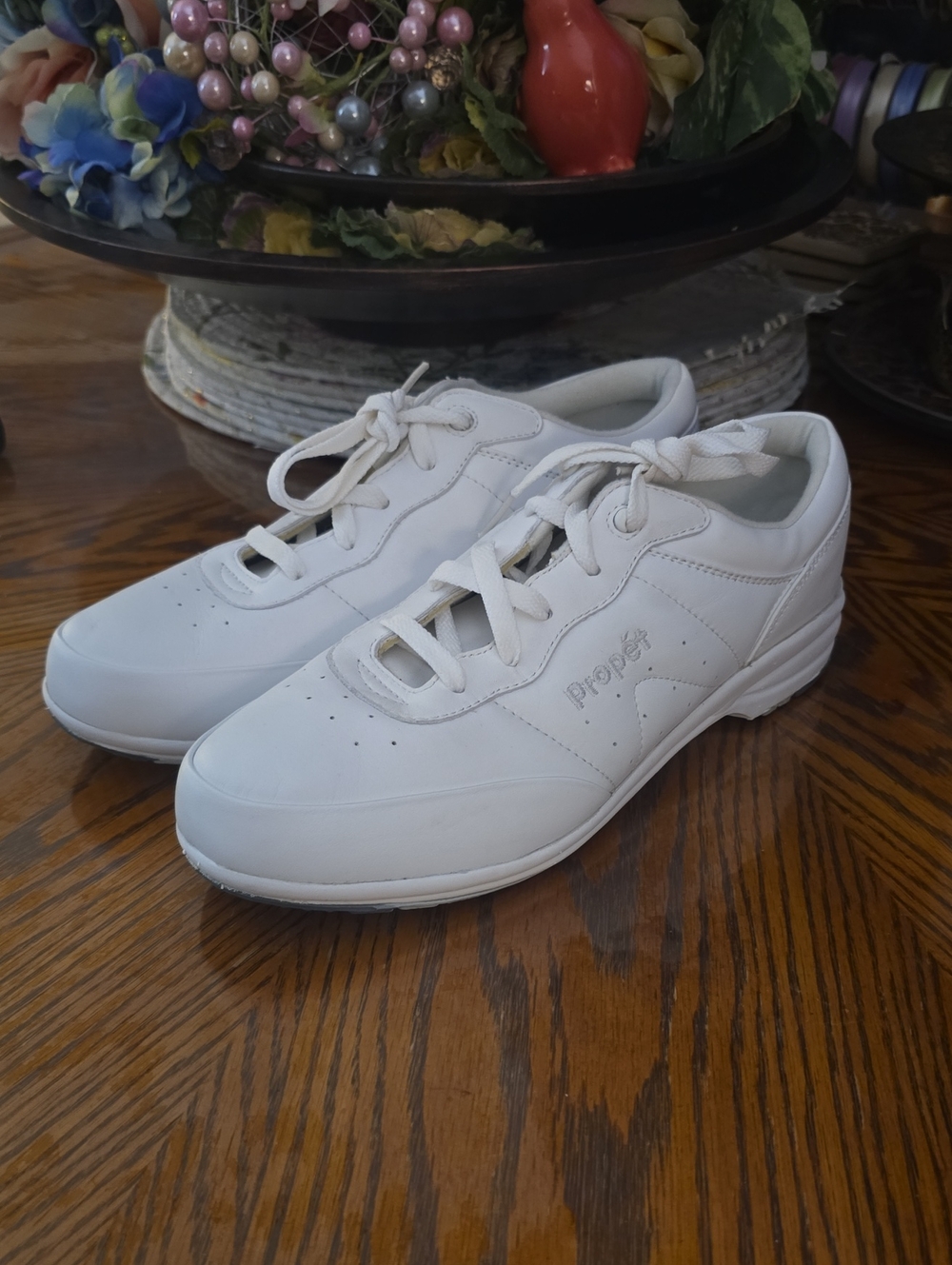 NWT Propet Walking Shoes